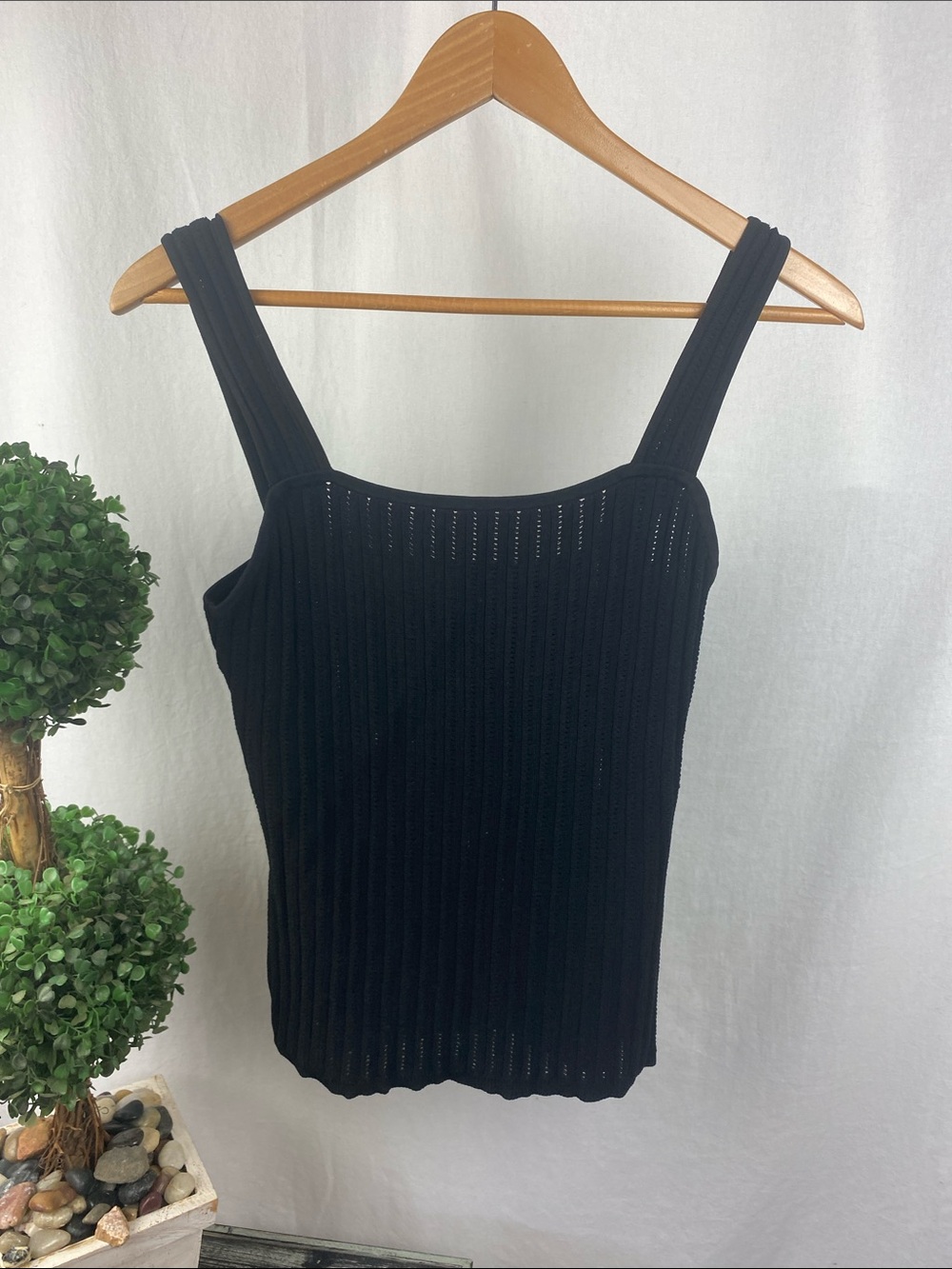 Black Knit Ribbed Tank Top From White House Black Market M